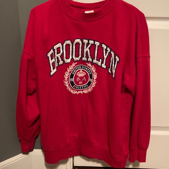Brooklyn Crewneck - Picture 1 of 1